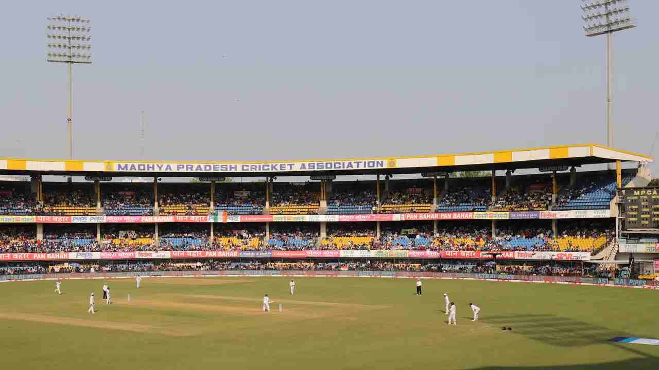 IND vs AUS Test Match: ఇండియా, ఆసీస్ మూడో టెస్ట్ మ్యాచ్ వేదిక మారింది.. ట్వీట్ చేసిన బీసీసీఐ IND vs AUS Test Match: ఇండియా, ఆసీస్ మూడో టెస్ట్ మ్యాచ్ వేదిక మారింది.. ట్వీట్ చేసిన బీసీసీఐ