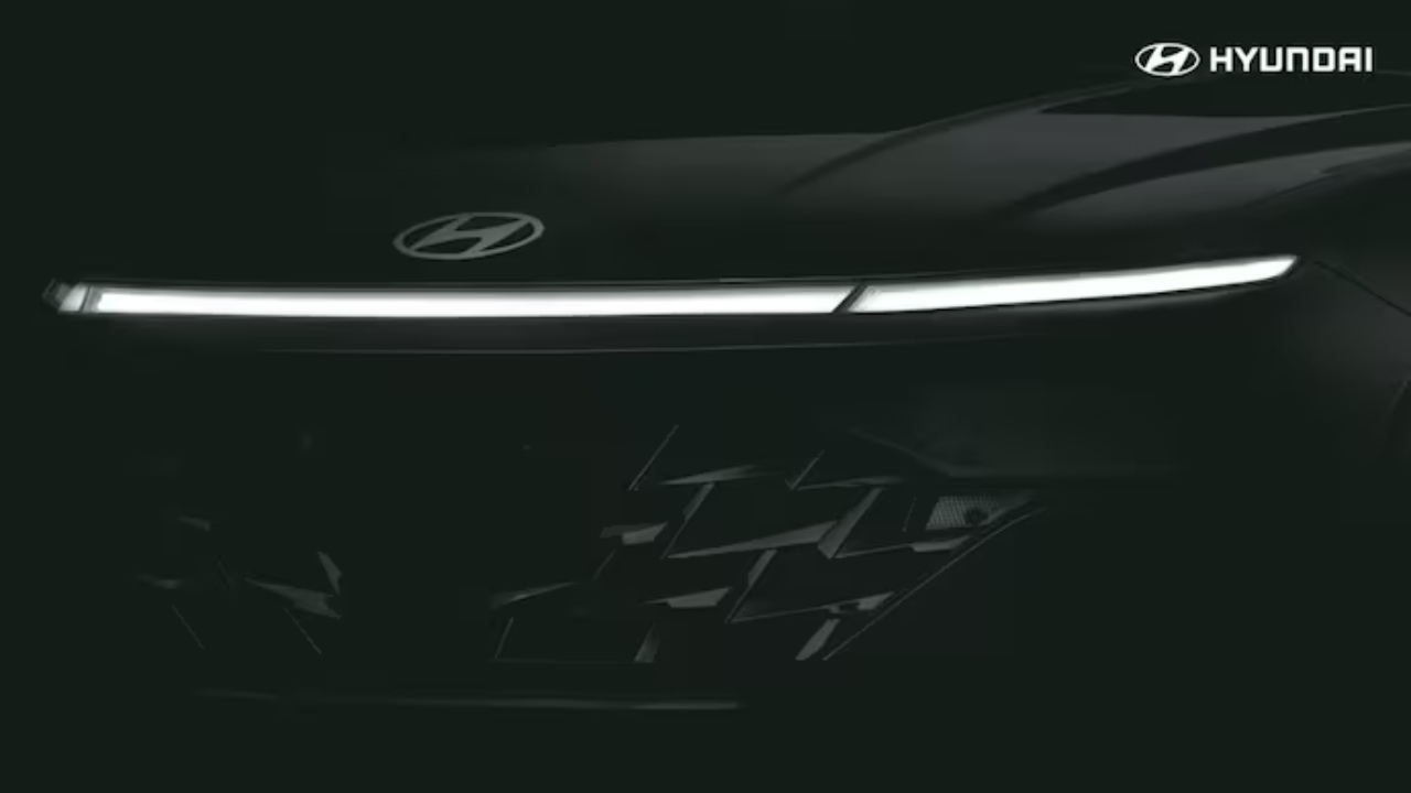 Hyundai teases new-gen Verna sedan, bookings now open