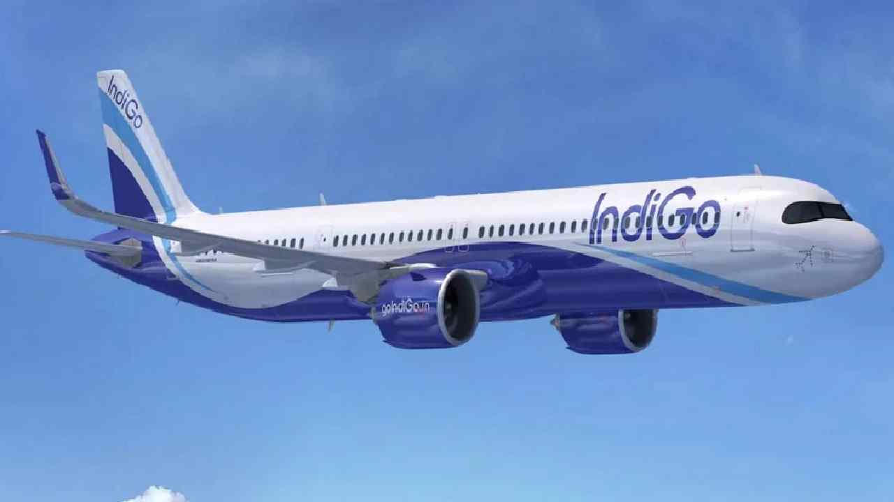 IndiGo’s expansion: భారీ విస్తరణకు ఇండిగో ప్లాన్.. 500 విమానాలు కొనుగోలు చేయనున్న సంస్థ IndiGo’s expansion: భారీ విస్తరణకు ఇండిగో ప్లాన్.. 500 విమానాలు కొనుగోలు చేయనున్న సంస్థ