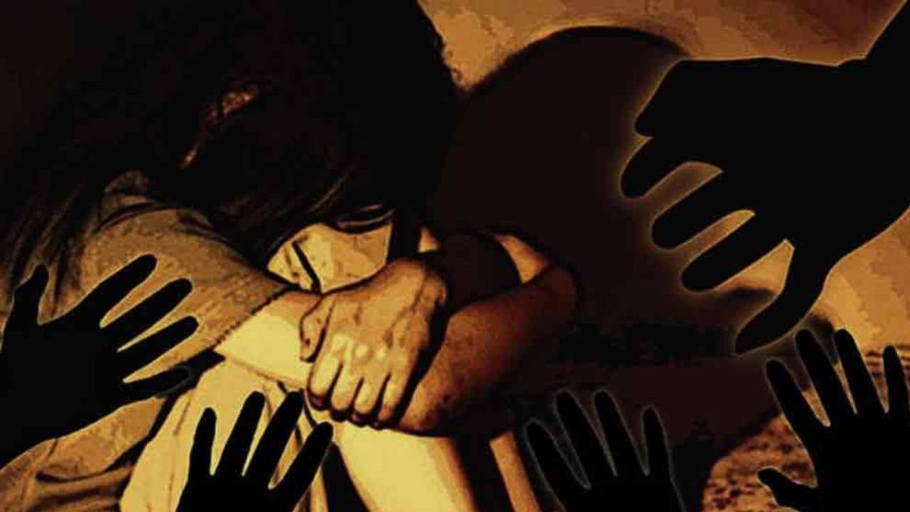 Tamil Nadu : అనాథాశ్రమంలోని మానసిక వికలాంగ మహిళల్ని బంధించి కోతులతో కరిపించి అత్యాచారాలు Tamil Nadu : అనాథాశ్రమంలోని మానసిక వికలాంగ మహిళల్ని బంధించి కోతులతో కరిపించి అత్యాచారాలు