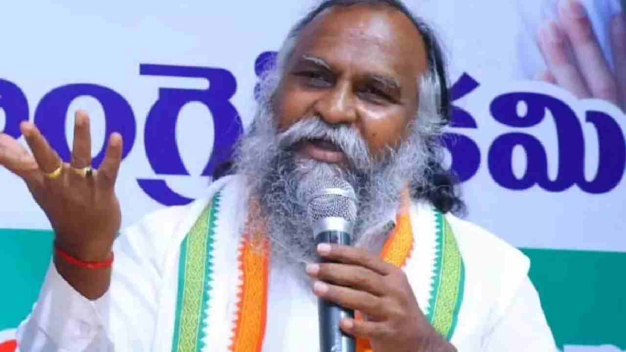 Jagga Reddy: కోమటిరెడ్డి వ్యాఖ్యలతో కాంగ్రెస్కు నష్టం లేదు.. ఆయన వ్యాఖ్యల్ని వక్రీకరించారు: జగ్గారెడ్డి Jagga Reddy: కోమటిరెడ్డి వ్యాఖ్యలతో కాంగ్రెస్కు నష్టం లేదు.. ఆయన వ్యాఖ్యల్ని వక్రీకరించారు: జగ్గారెడ్డి