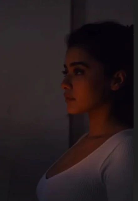 Ketika Sharma Latest Photoshoot with White top in Dark mode goes viral