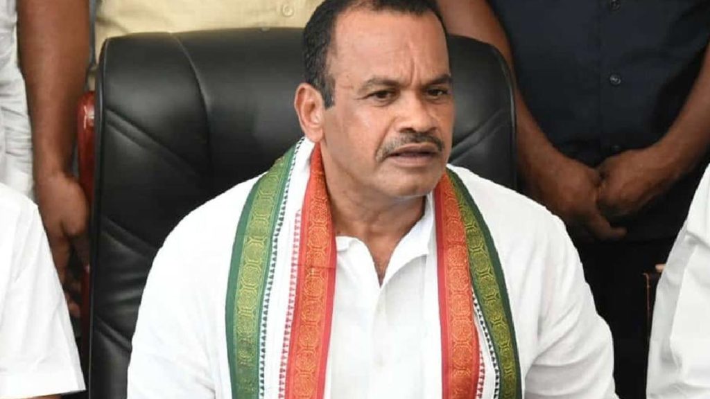 MP Komatireddy