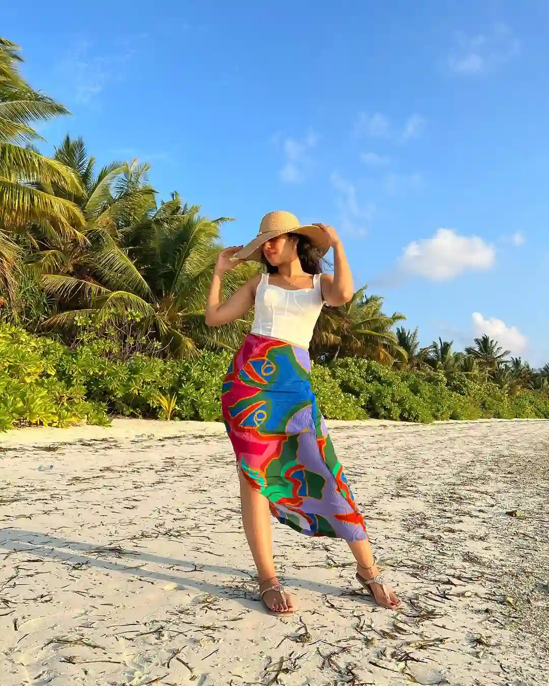 Mirnalini Ravi enjoying in Maldives