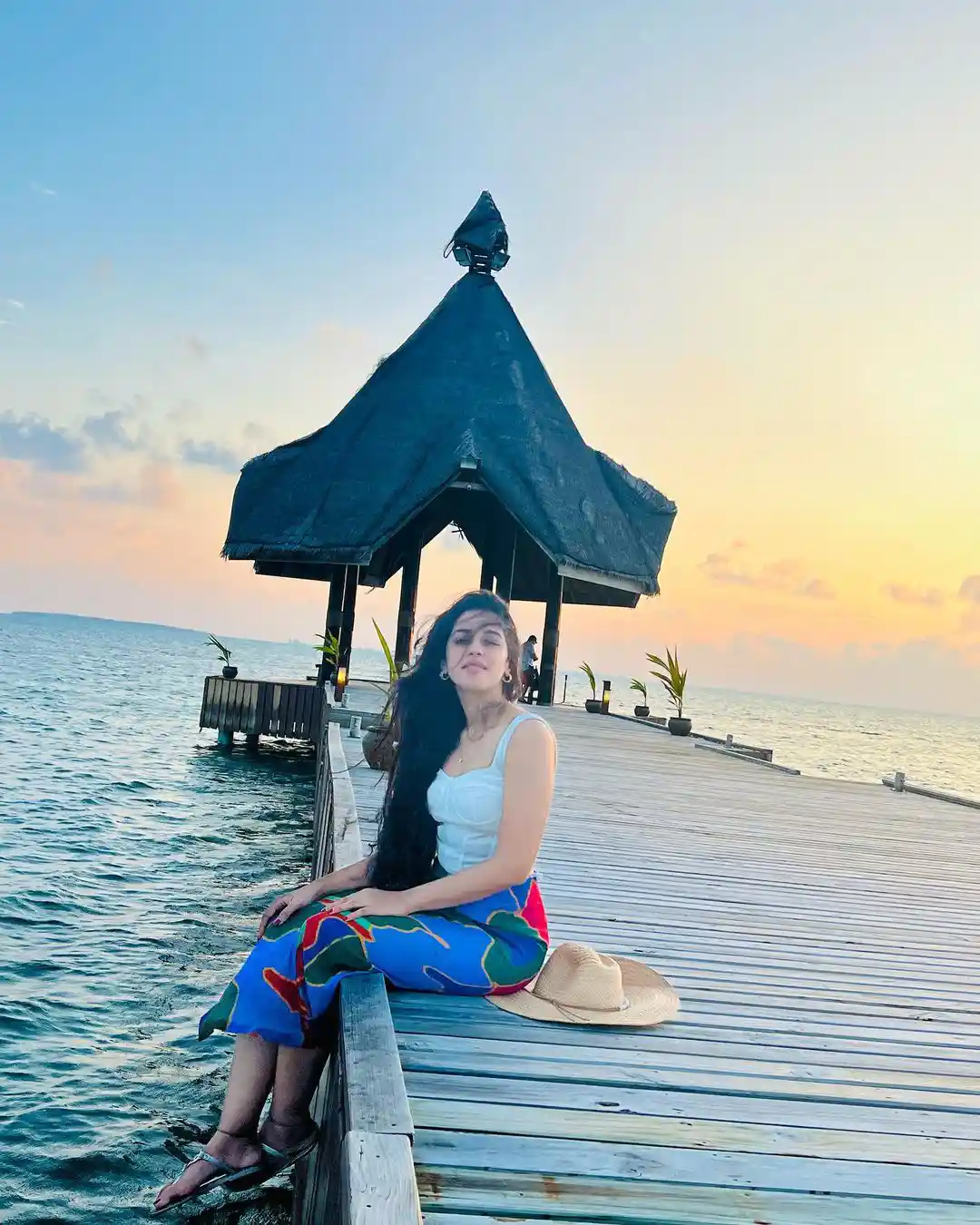 Mirnalini Ravi enjoying in Maldives