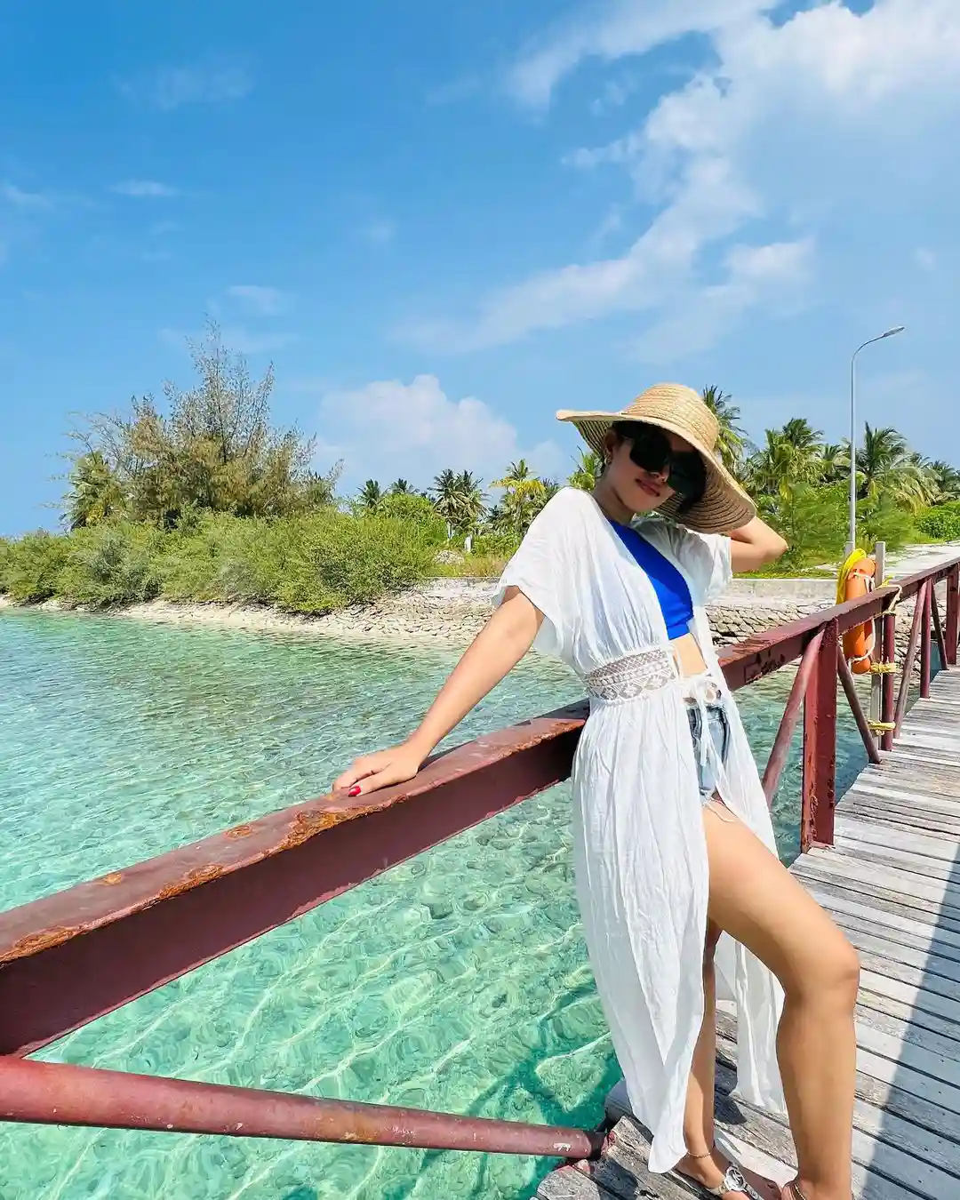 Mirnalini Ravi enjoying in Maldives
