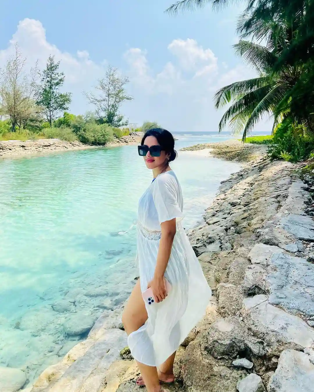 Mirnalini Ravi enjoying in Maldives