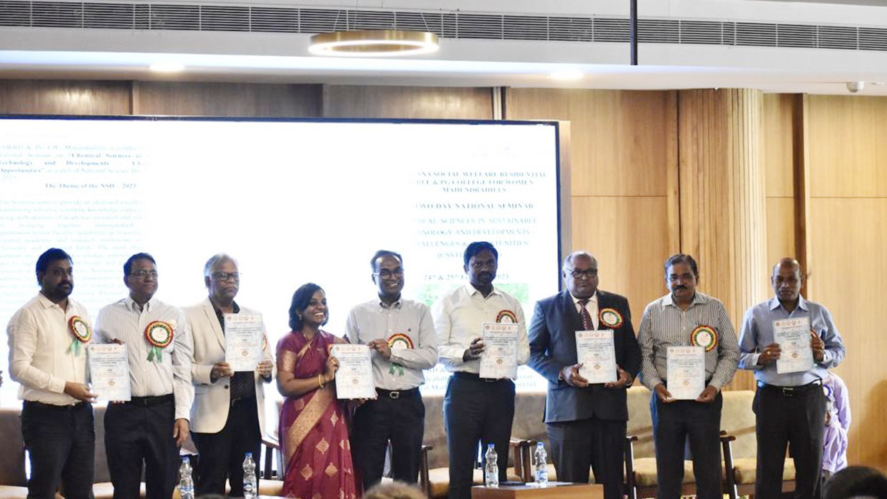 TSWREIS National Seminar: శాస్త్ర, సాంకేతిక ప్రగతిని యువత అందిపుచ్చుకోవాలి TSWREIS National Seminar: శాస్త్ర, సాంకేతిక ప్రగతిని యువత అందిపుచ్చుకోవాలి