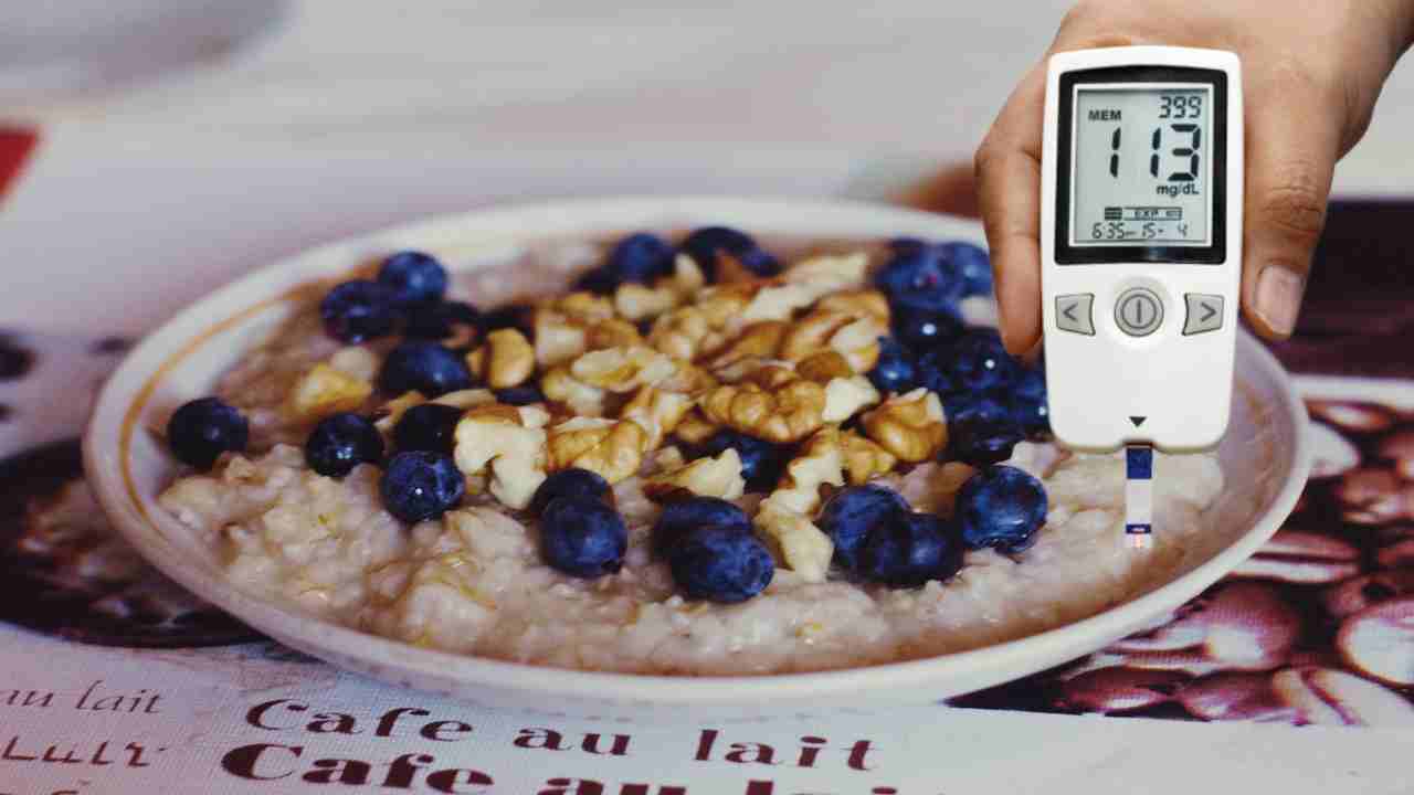 Oatmeal : మధుమేహం ఉన్నవారు ఓట్ మీల్ తీసుకోవటం మంచిదేనా ? Oatmeal : మధుమేహం ఉన్నవారు ఓట్ మీల్ తీసుకోవటం మంచిదేనా ?