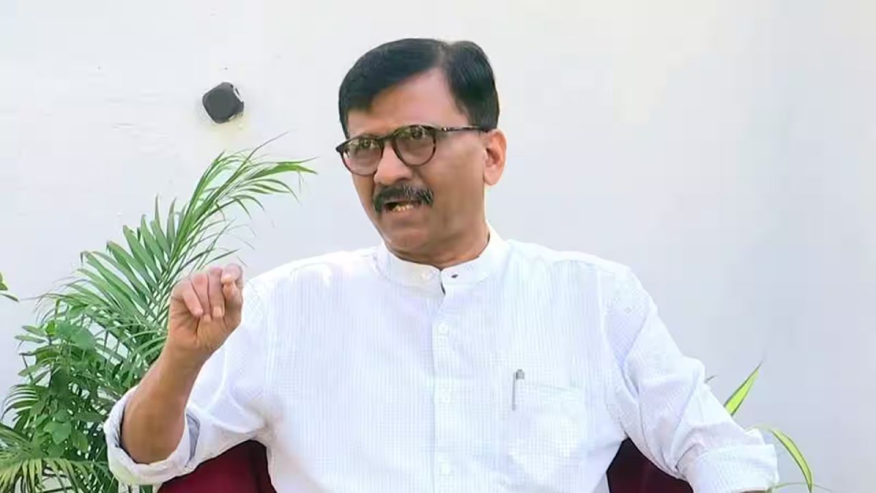 Sanjay Raut: నాపై దాడి చేసేందుకు సీఎం కుమారుడి సుపారీ: సంజయ్ రౌత్ Sanjay Raut: నాపై దాడి చేసేందుకు సీఎం కుమారుడి సుపారీ: సంజయ్ రౌత్