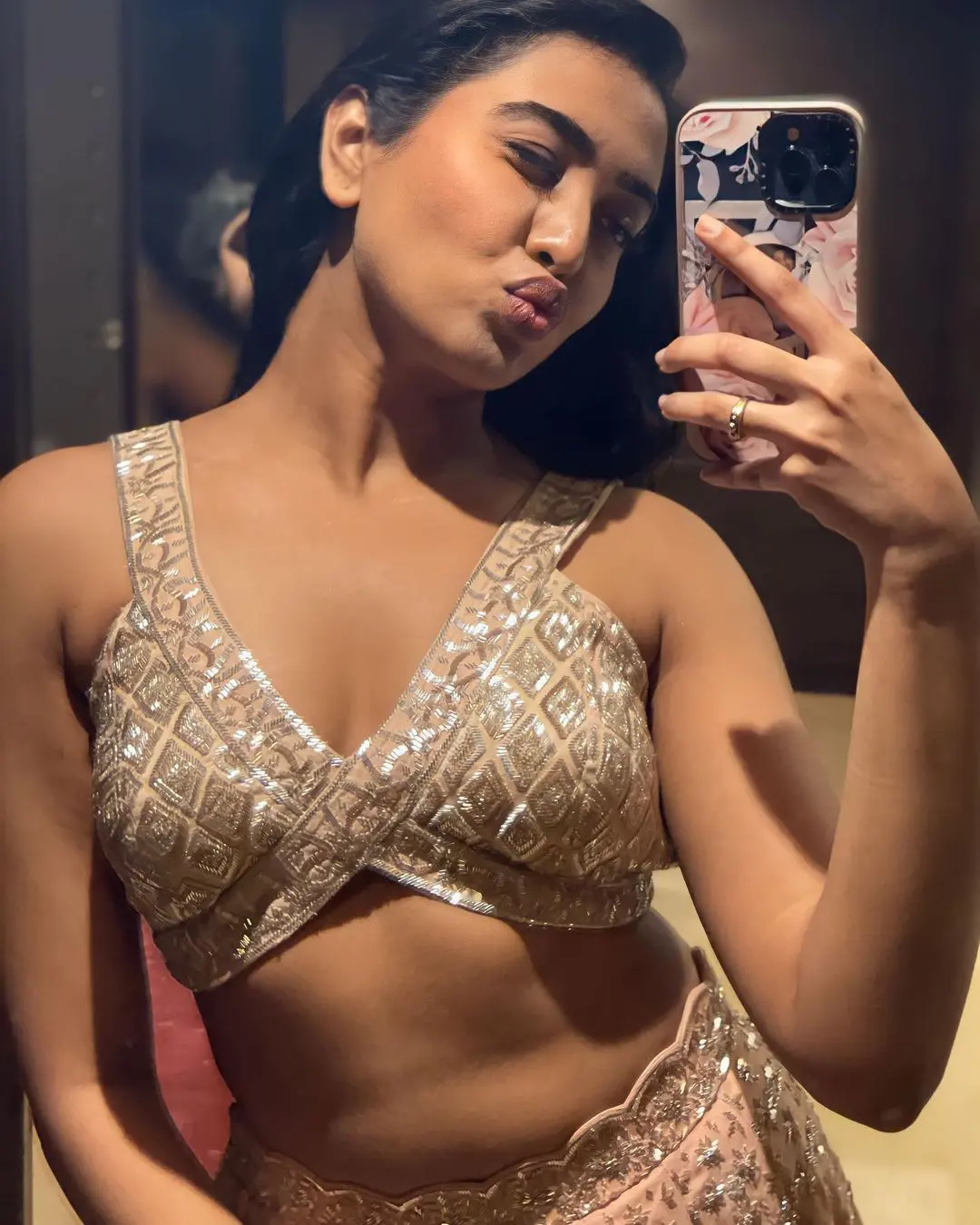 Shivathmika Rajashekar latest selfie photoshoot