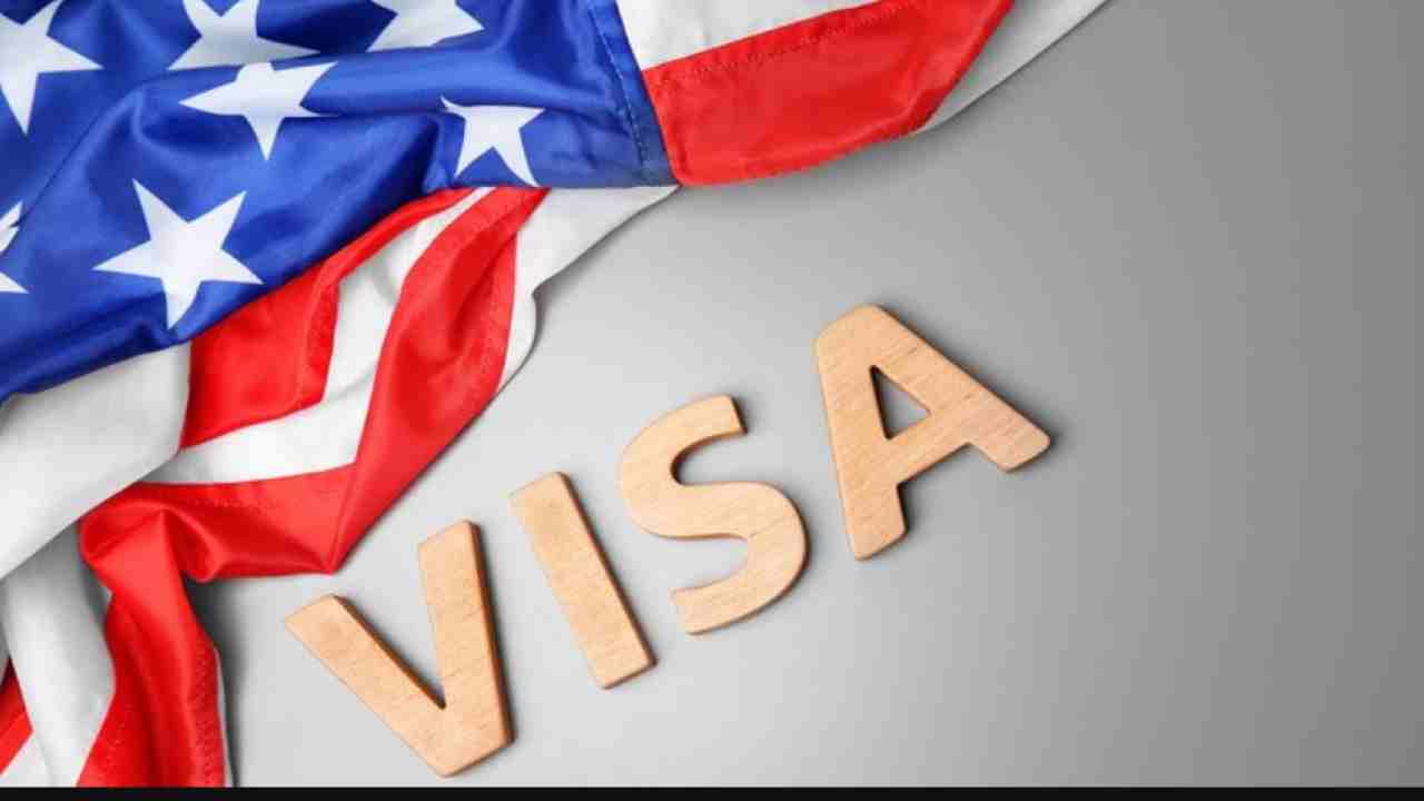 US Visa: యూఎస్ వీసా కోసం వియాత్నాం వెళ్లాల్సిందేనా..? హైదరాబాద్ విద్యార్థుల పాట్లు .. US Visa: యూఎస్ వీసా కోసం వియాత్నాం వెళ్లాల్సిందేనా..? హైదరాబాద్ విద్యార్థుల పాట్లు ..