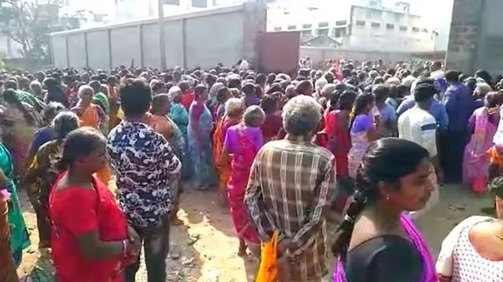 Four women died in a stampede during the distribution of free sarees