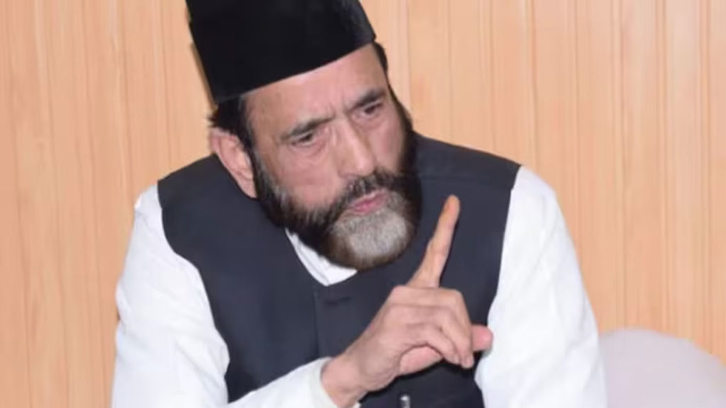 Declare VHP, Bajrang Dal terror outfits, ban them: IMC chief Maulana Khan