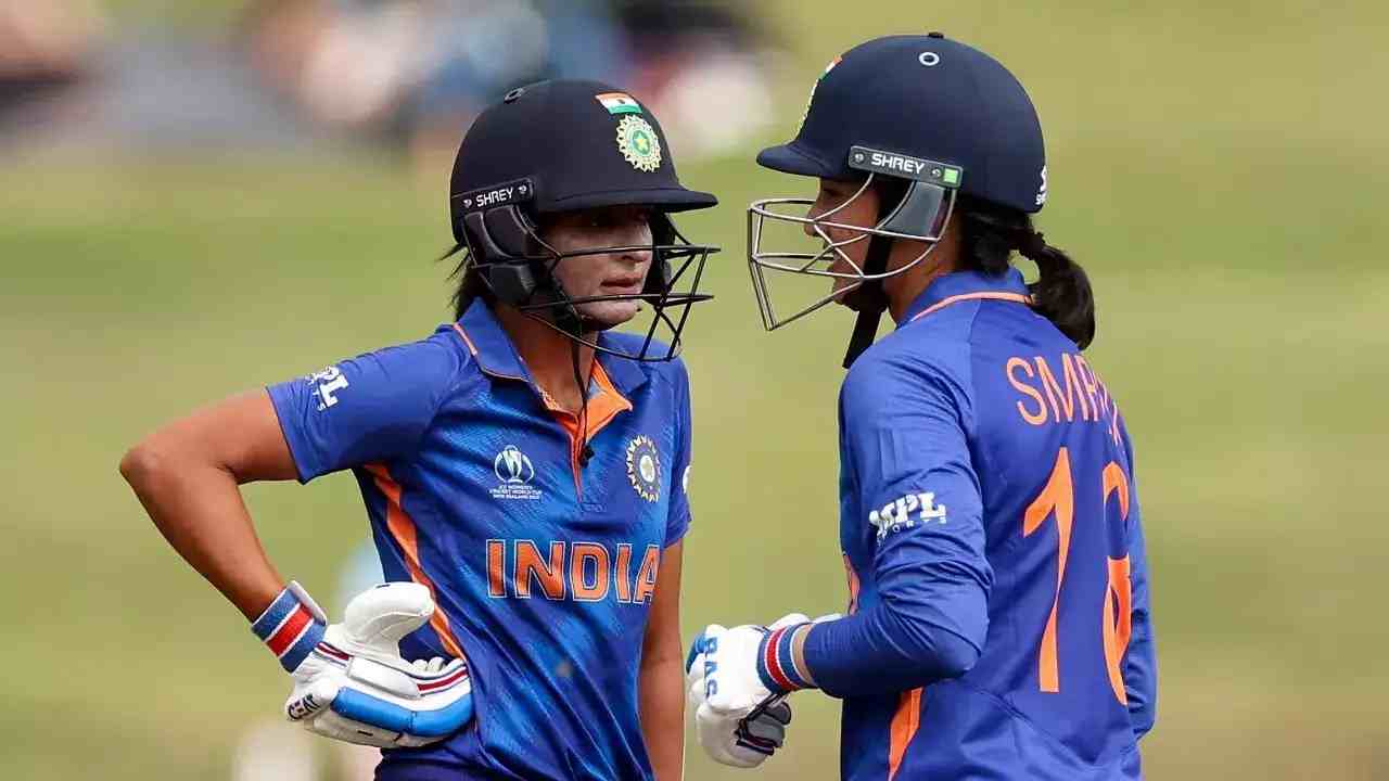 Women’s T20 World Cup: టీ20 మహిళా వరల్డ్ కప్.. రేపే ఇండియా-పాక్ మ్యాచ్… గాయం కారణంగా కీలక ప్లేయర్ దూరం? Women’s T20 World Cup: టీ20 మహిళా వరల్డ్ కప్.. రేపే ఇండియా-పాక్ మ్యాచ్… గాయం కారణంగా కీలక ప్లేయర్ దూరం?