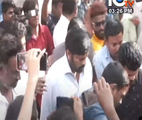 chiru Tributes to TarakaRatna 