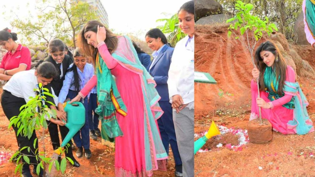 Heroine sreeleela participated in Green India Challenge at Hyderabad
