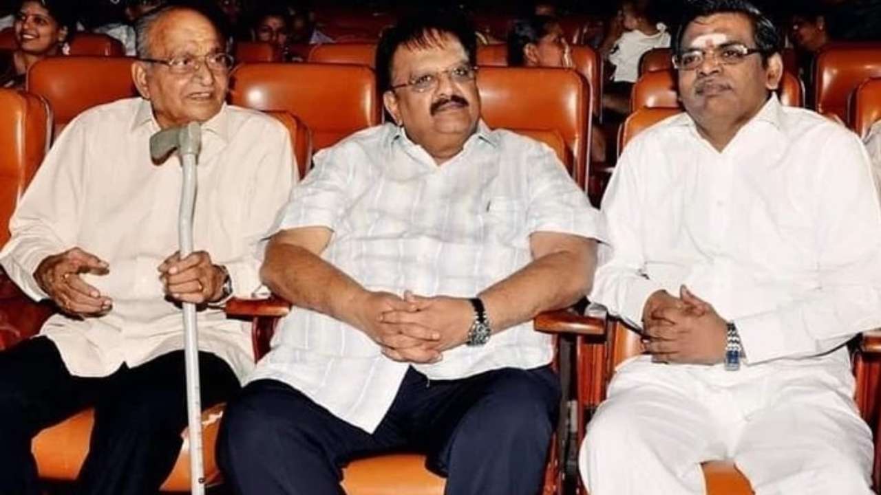 K Viswanath : ఒక్కొక్కరిగా.. దివికేగిన సినిమా త్రయం.. బాలసుబ్రమణ్యం, సిరివెన్నెల, కె.విశ్వనాథ్.. K Viswanath : ఒక్కొక్కరిగా.. దివికేగిన సినిమా త్రయం.. బాలసుబ్రమణ్యం, సిరివెన్నెల, కె.విశ్వనాథ్..