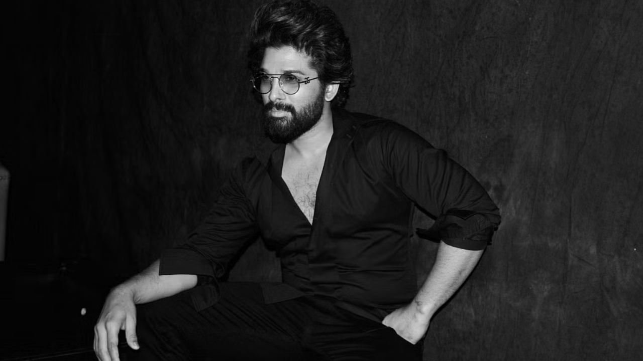 Allu Arjun: స్టైలిష్ స్టార్ టు ఐకాన్ స్టార్.. 20 ఏళ్ల సినీ కెరీర్ పూర్తి చేసుకున్న అల్లు అర్జున్! Allu Arjun: స్టైలిష్ స్టార్ టు ఐకాన్ స్టార్.. 20 ఏళ్ల సినీ కెరీర్ పూర్తి చేసుకున్న అల్లు అర్జున్!