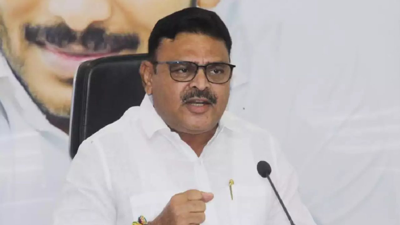 Ambati Rambabu: కోట్ల రూపాయలతో మా ఎమ్మెల్యేల్ని చంద్రబాబు కొన్నారు.. ఎవరు తప్పు చేసినా క్షమించం: అంబటి రాంబాబు Ambati Rambabu: కోట్ల రూపాయలతో మా ఎమ్మెల్యేల్ని చంద్రబాబు కొన్నారు.. ఎవరు తప్పు చేసినా క్షమించం: అంబటి రాంబాబు