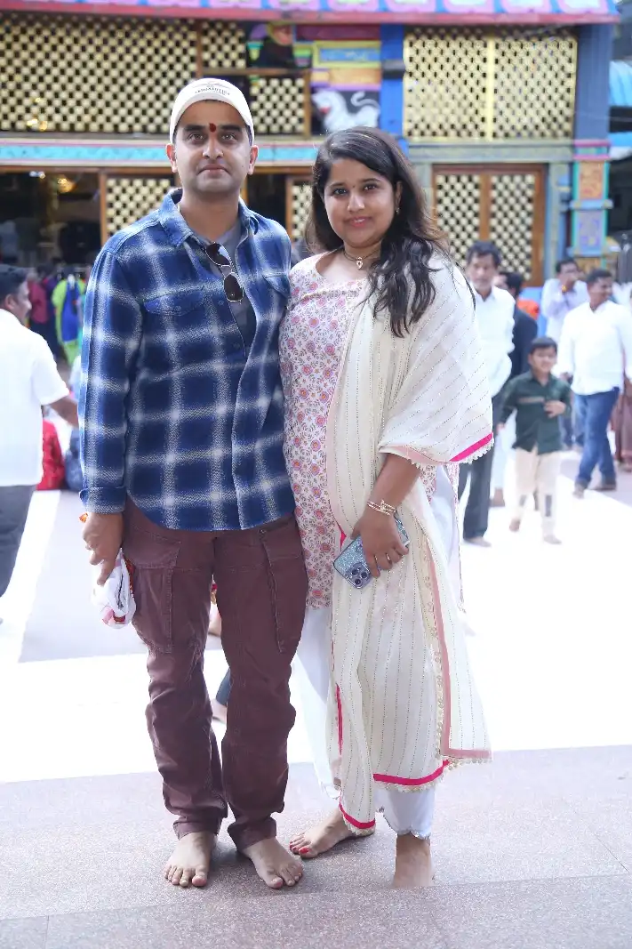 Balagam movie unit visits vijayawada Kanakadurga Temple