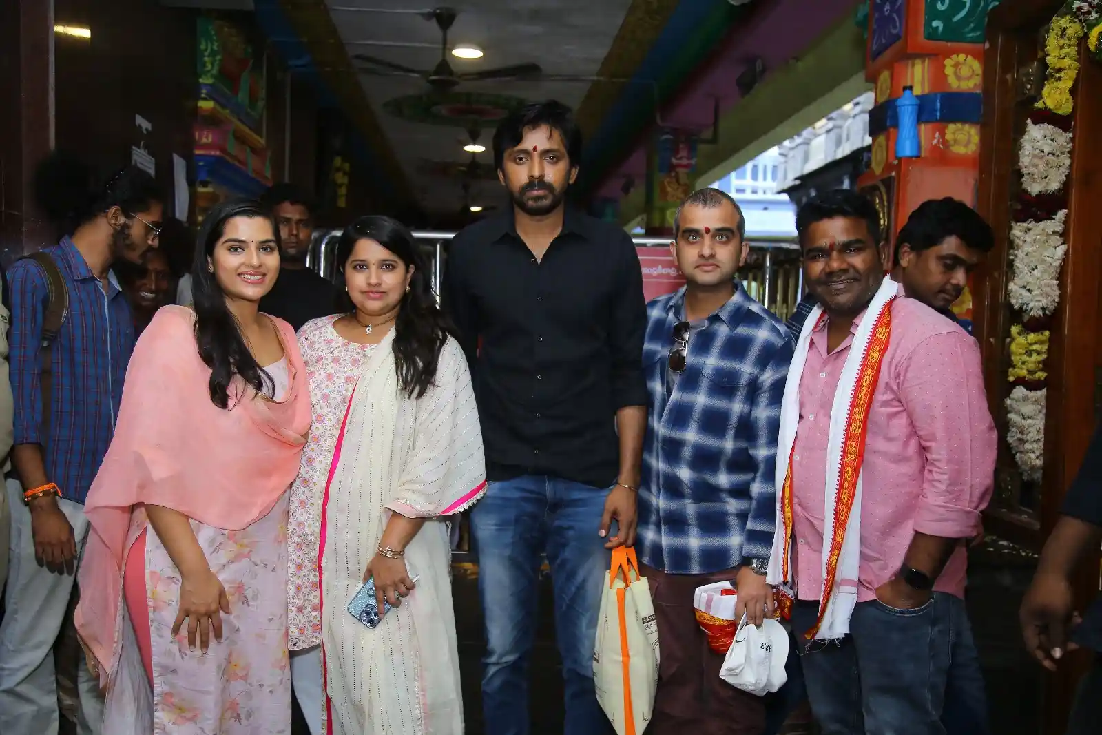 Balagam movie unit visits vijayawada Kanakadurga Temple
