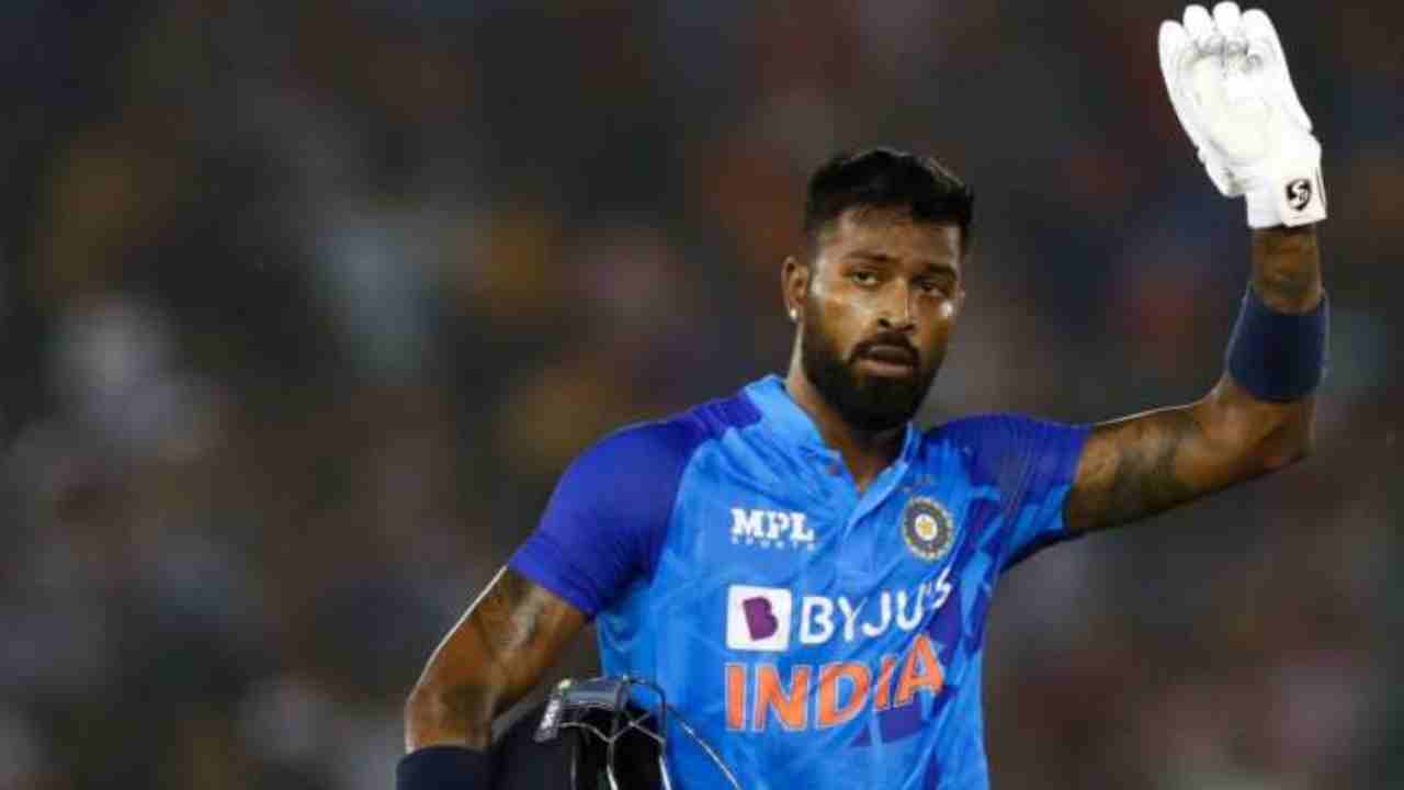 Hardik Pandya: క్రికెటర్ హార్ధిక్ పాండ్యా సరికొత్త రికార్డు.. నాదల్, ఫెదరర్లను వెనక్కు నెట్టేశాడు.. Hardik Pandya: క్రికెటర్ హార్ధిక్ పాండ్యా సరికొత్త రికార్డు.. నాదల్, ఫెదరర్లను వెనక్కు నెట్టేశాడు..