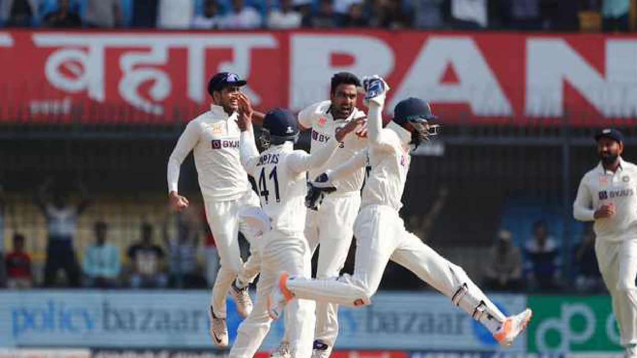 IndiaVsAustralia: మూడో టెస్టులో ఆస్ట్రేలియా ఘన విజయం.. చిత్తుగా ఓడిన టీమిండియా IndiaVsAustralia: మూడో టెస్టులో ఆస్ట్రేలియా ఘన విజయం.. చిత్తుగా ఓడిన టీమిండియా