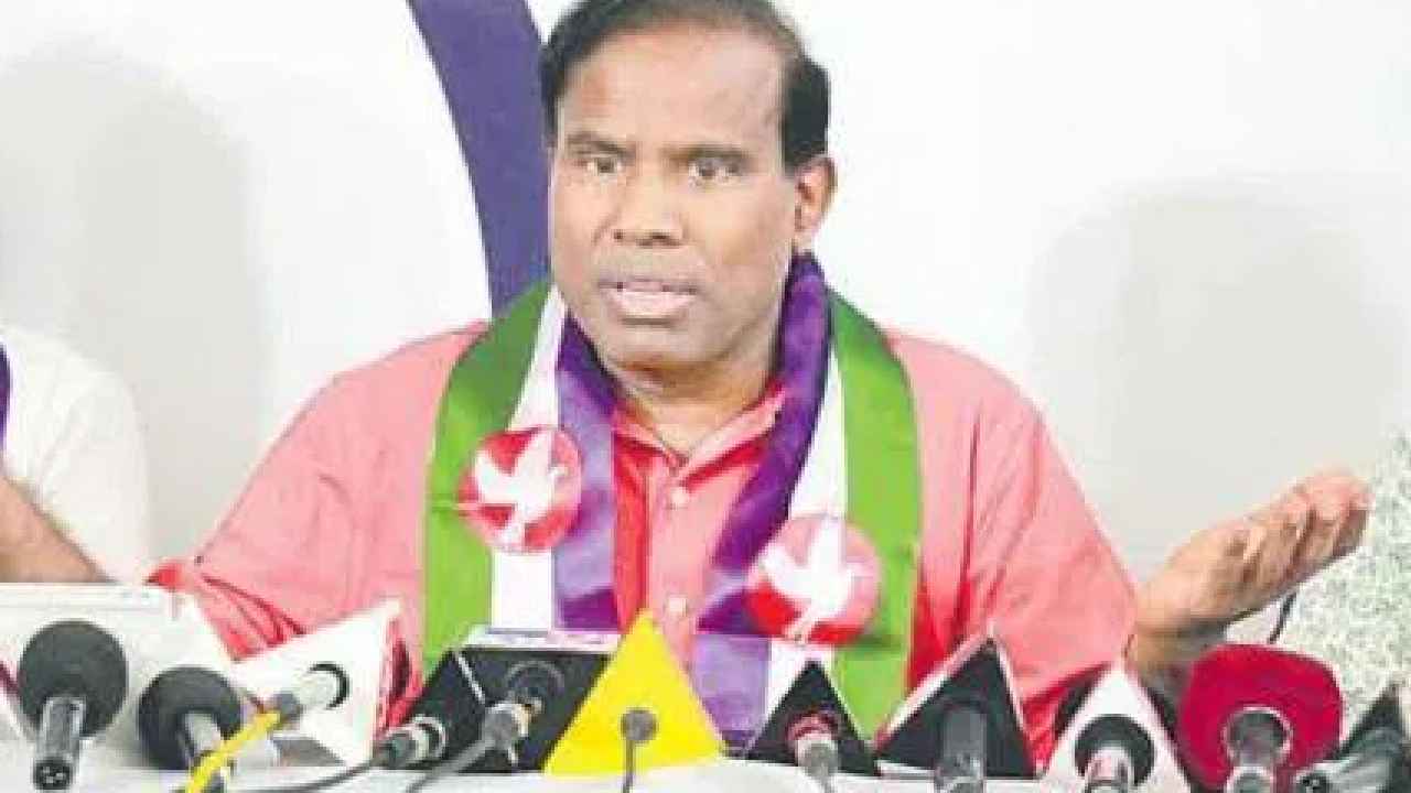 KA Paul : కేసీఆర్, కేటీఆర్లు జీవితాంతం ముఖ్యమంత్రులుగా ఉంటారని అనుకోకండి-కేఏ పాల్ KA Paul : కేసీఆర్, కేటీఆర్లు జీవితాంతం ముఖ్యమంత్రులుగా ఉంటారని అనుకోకండి-కేఏ పాల్
