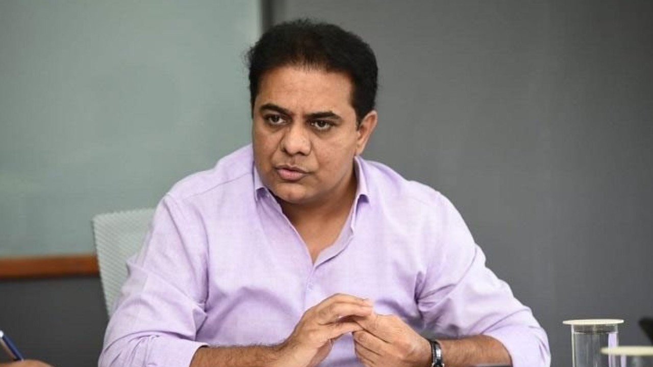 Minister KTR : కేంద్రం సహకరించకపోయినా.. హైదరాబాద్ లో 250 కి.మీ మెట్రోను తీసుకొస్తాం : మంత్రి కేటీఆర్ Minister KTR : కేంద్రం సహకరించకపోయినా.. హైదరాబాద్ లో 250 కి.మీ మెట్రోను తీసుకొస్తాం : మంత్రి కేటీఆర్