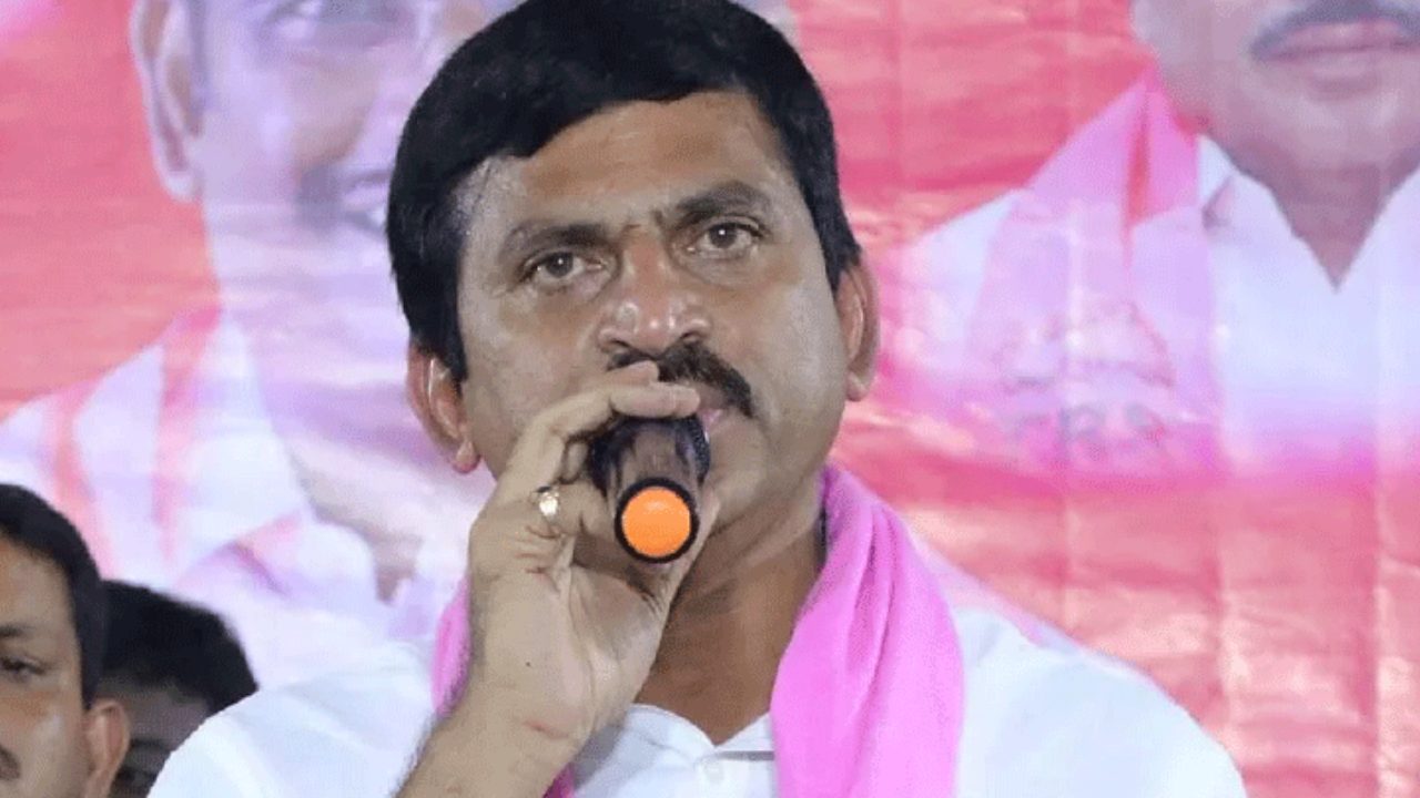 Ponguleti Srinivasa Reddy: పార్టీ ఏదైనా సరే.. సీఎం కేసీఆర్ను గద్దె దించుతాం Ponguleti Srinivasa Reddy: పార్టీ ఏదైనా సరే.. సీఎం కేసీఆర్ను గద్దె దించుతాం