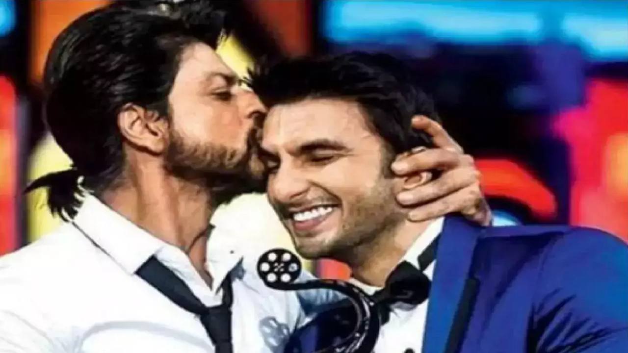 Ranveer Singh : షారుఖ్ ఖాన్తో పోటీకి వెళుతున్న రణ్వీర్ సింగ్.. కానీ సినిమాల్లో కాదు! Ranveer Singh : షారుఖ్ ఖాన్తో పోటీకి వెళుతున్న రణ్వీర్ సింగ్.. కానీ సినిమాల్లో కాదు!
