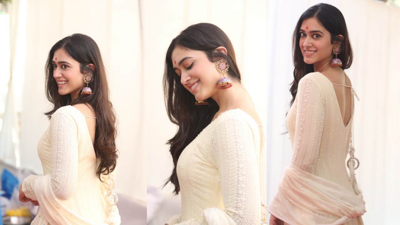 Rhea Sachdeva : వాలు కళ్ళతో మాయలో పడేస్తున్న రియా సచ్‌దేవ..