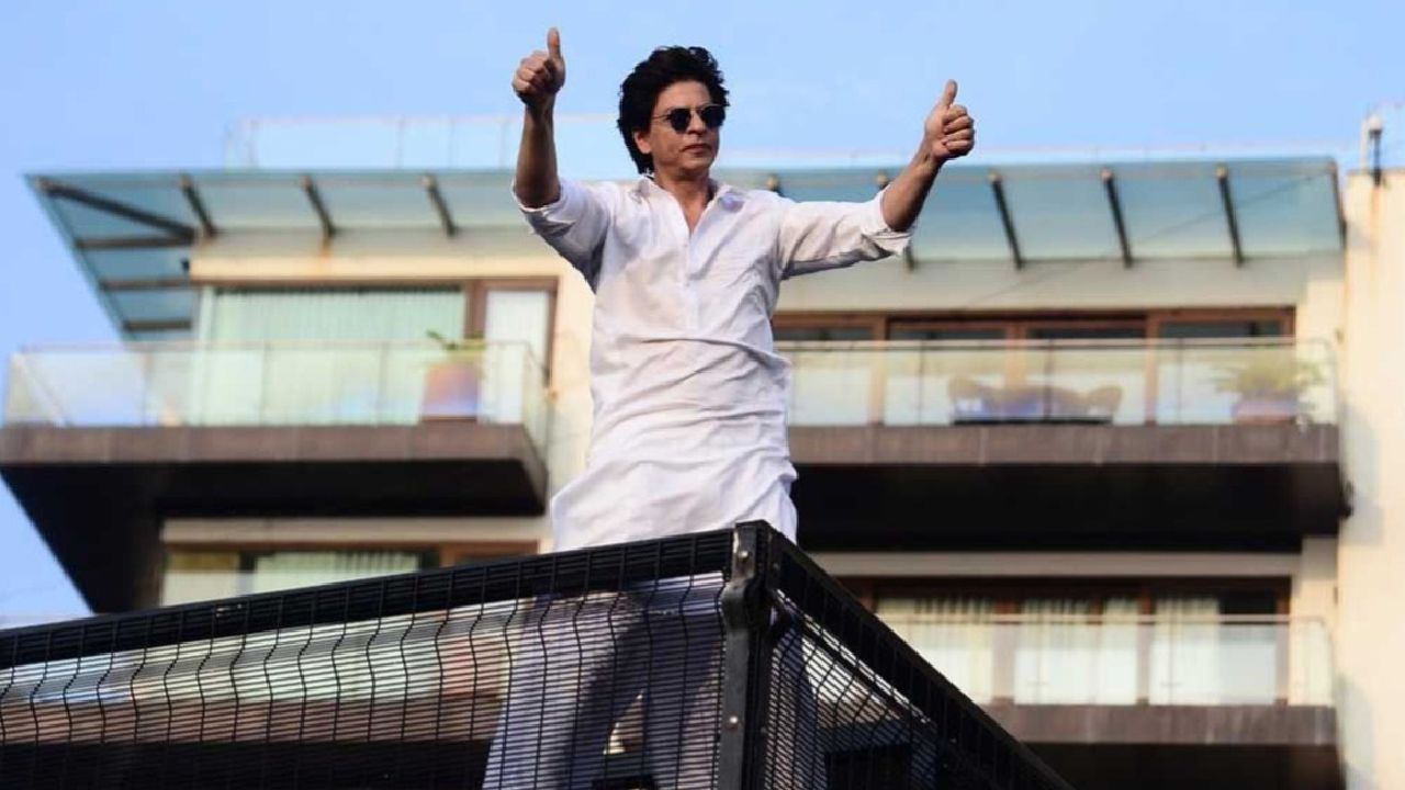 Shah Rukh Khan : షారుఖ్ ఖాన్ ఇంటిలో దుండగులు.. పోలీసులు విచారణలో? Shah Rukh Khan : షారుఖ్ ఖాన్ ఇంటిలో దుండగులు.. పోలీసులు విచారణలో?