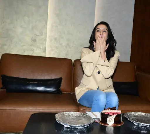 Shraddha Kapoor Birthday Celebrations with Fans