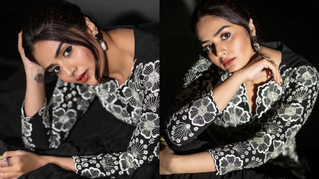 Anchor Sreemukhi: బ్లాక్ డ్రెస్‌లో అందాల విందు చేస్తున్న శ్రీముఖి.. అదిరిపోయిందంటూ పండగ చేసుకుంటున్న అభిమానులు.. నెట్టింట వైరల్ అవుతున్న లేటెస్ట్ ఫోటోషూట్