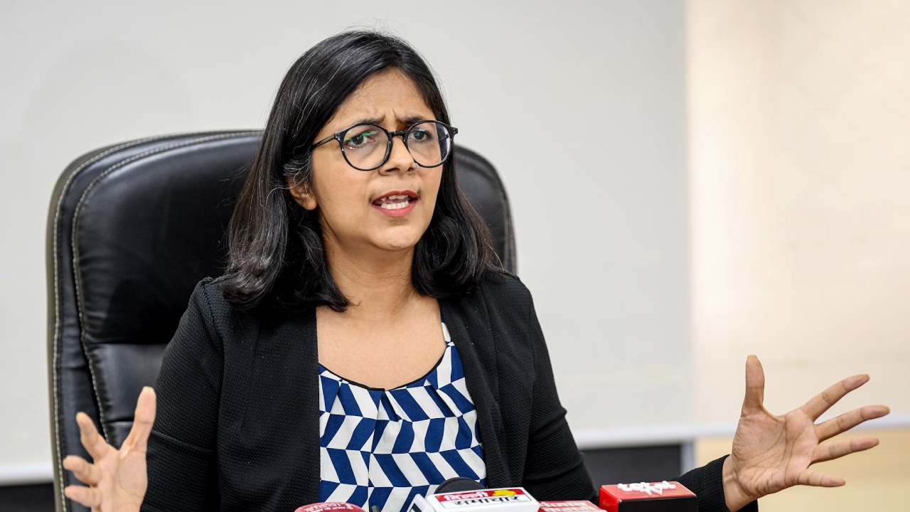 Swati Maliwal: మా నాన్న చేతిలోనే లైంగిక వేధింపులకు గురయ్యా.. ఢిల్లీ మహిళా కమిషన్ చీఫ్ స్వాతి మాలివాల్ Swati Maliwal: మా నాన్న చేతిలోనే లైంగిక వేధింపులకు గురయ్యా.. ఢిల్లీ మహిళా కమిషన్ చీఫ్ స్వాతి మాలివాల్