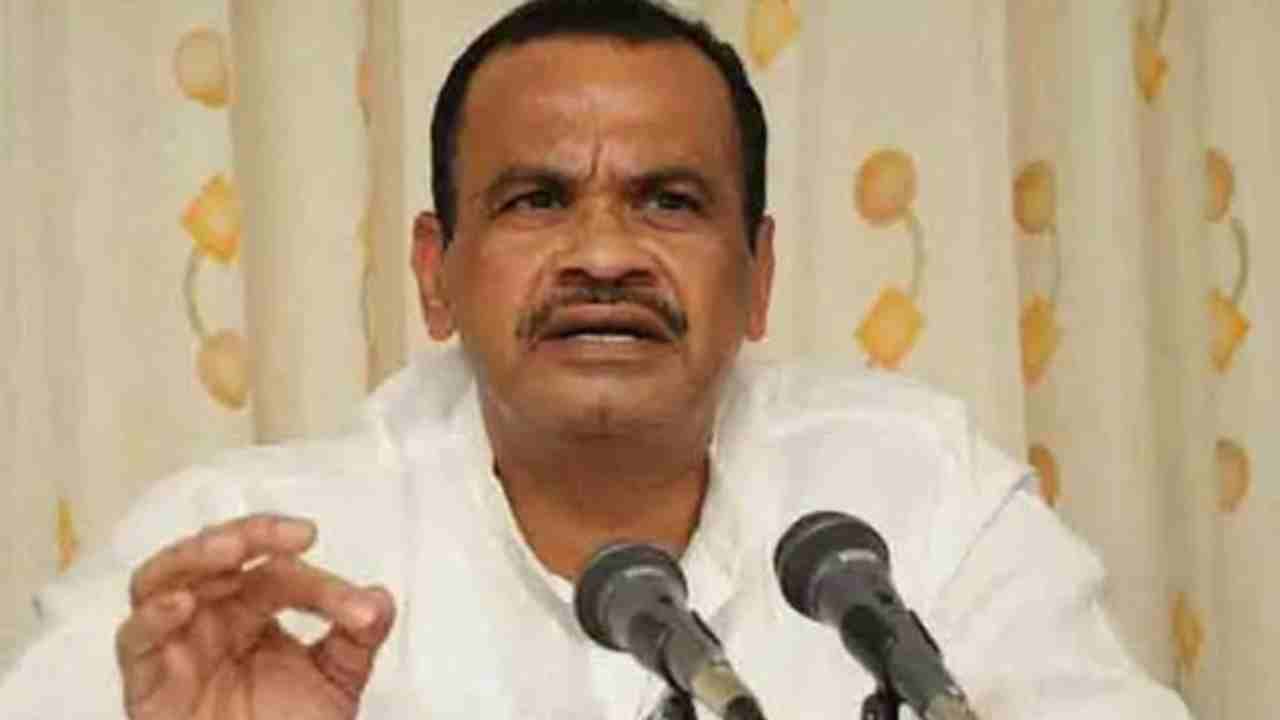 Komatireddy Venkat Reddy: నా ఫోన్ రికార్డు పెట్టారని తెలుసు.. కానీ, నేను మాట్లాడిన విషయాలు కట్ చేశారు.. ఆడియో లీక్పై వెంకటరెడ్డి Komatireddy Venkat Reddy: నా ఫోన్ రికార్డు పెట్టారని తెలుసు.. కానీ, నేను మాట్లాడిన విషయాలు కట్ చేశారు.. ఆడియో లీక్పై వెంకటరెడ్డి
