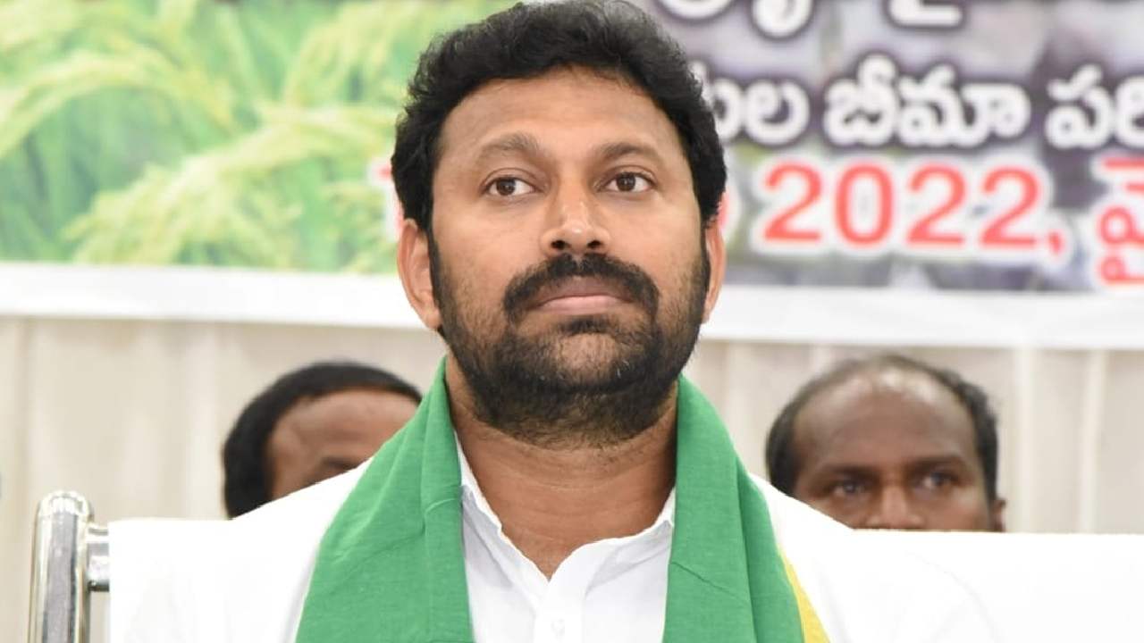 YS Avinash Reddy: వైఎస్ వివేకా హత్య కేసు.. ముందస్తు బెయిల్ కోసం తెలంగాణ హైకోర్టులో అవినాష్ రెడ్డి పిటిషన్ YS Avinash Reddy: వైఎస్ వివేకా హత్య కేసు.. ముందస్తు బెయిల్ కోసం తెలంగాణ హైకోర్టులో అవినాష్ రెడ్డి పిటిషన్