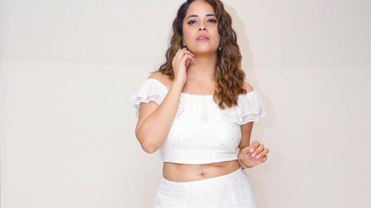 Anasuya : అనసూయ పోస్ట్.. మళ్ళీ ఆంటీ అంటూ మొదలుపెట్టిన నెటిజన్లు.. Anasuya : అనసూయ పోస్ట్.. మళ్ళీ ఆంటీ అంటూ మొదలుపెట్టిన నెటిజన్లు..