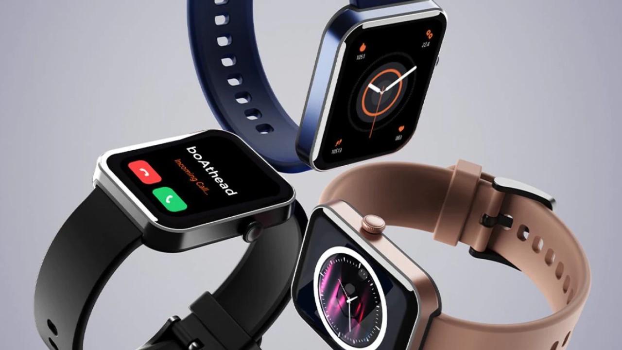 boAt Wave Flex Smartwatch with bluetooth calling feature launched under Rs 1500 in India