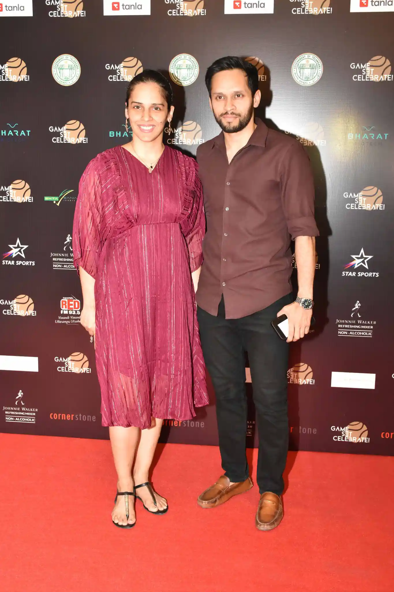 cinema, sports and political stars are attending sania mirza farewell party photos