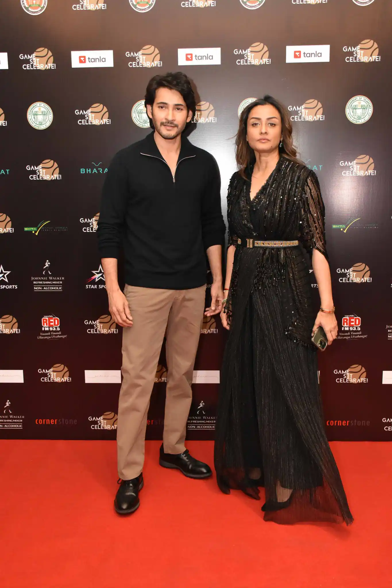 cinema, sports and political stars are attending sania mirza farewell party photos