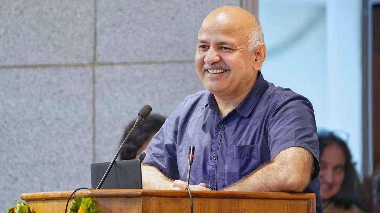 Delhi Budget: సిసోడియా నుంచి ఆ ఒక్క శాఖే తీసుకున్నారు. అది కూడా ఎందుకంటే? Delhi Budget: సిసోడియా నుంచి ఆ ఒక్క శాఖే తీసుకున్నారు. అది కూడా ఎందుకంటే?