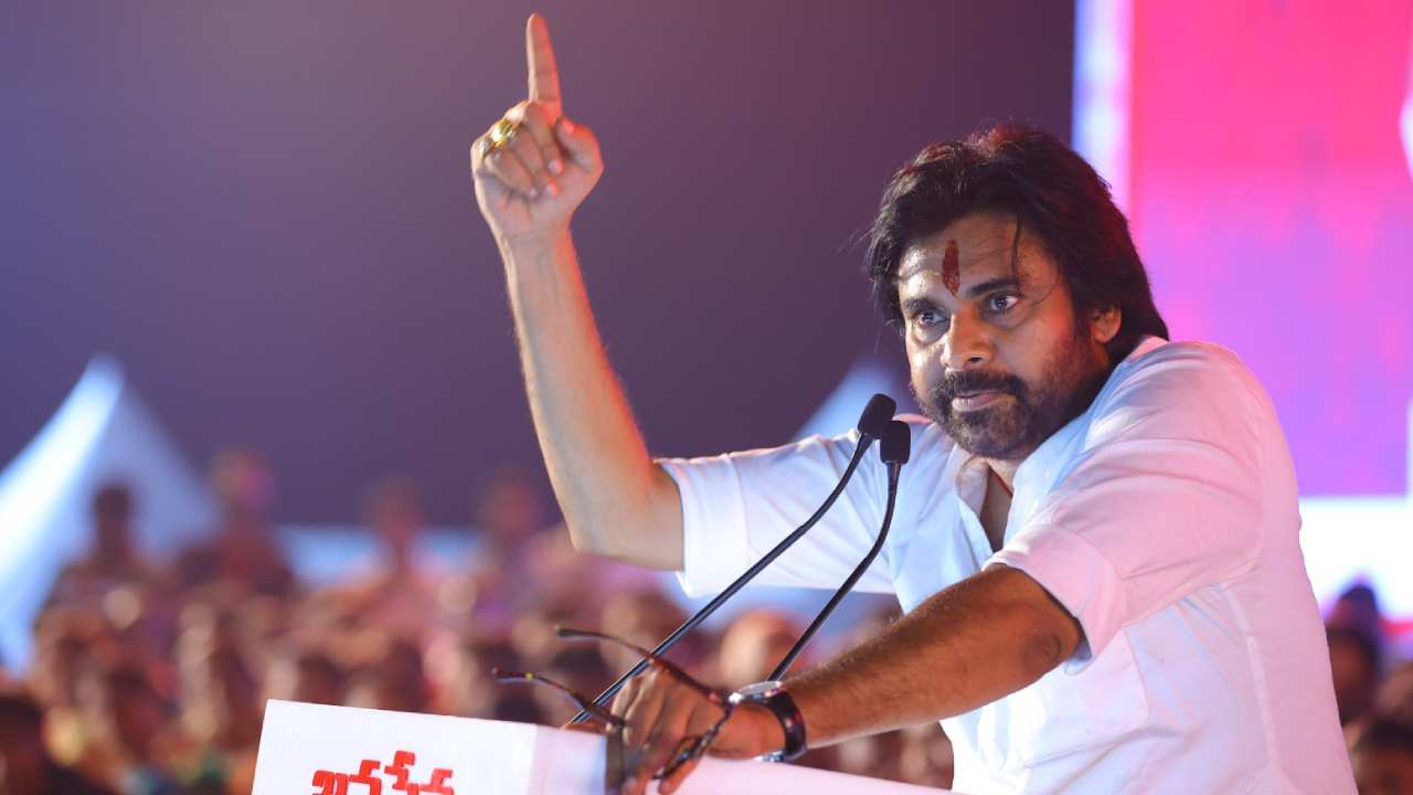 Pawan Kalyan : వినోదాయ సిత్తం రీమేక్ సినిమాకు పవన్ ఎంత తీసుకుంటున్నాడో చెప్పేశాడు.. 25 రోజులకు మరీ అంత ఎక్కువా ? Pawan Kalyan : వినోదాయ సిత్తం రీమేక్ సినిమాకు పవన్ ఎంత తీసుకుంటున్నాడో చెప్పేశాడు.. 25 రోజులకు మరీ అంత ఎక్కువా ?