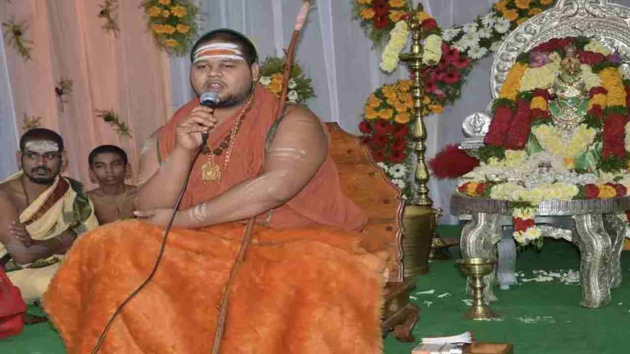 Sri Sri Swatmanandendra Saraswati: శారదా పీఠానికి రాజకీయ పార్టీతో సంబంధం లేదు.. హిందు ధర్మంకోసం మేం పనిచేస్తున్నాం.. Sri Sri Swatmanandendra Saraswati: శారదా పీఠానికి రాజకీయ పార్టీతో సంబంధం లేదు.. హిందు ధర్మంకోసం మేం పనిచేస్తున్నాం..