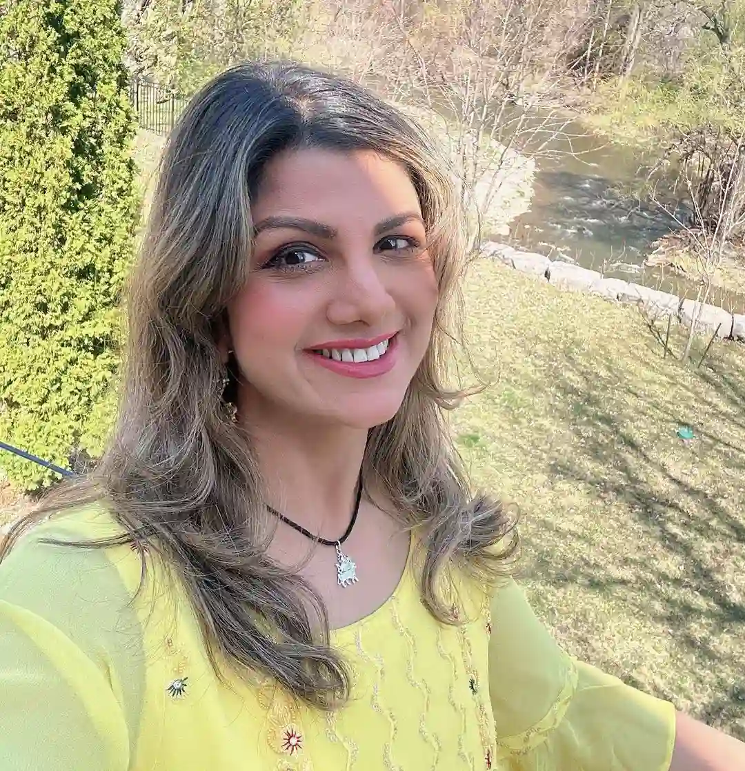 Actress Rambha selfie photoshoot on eve on Puthandu