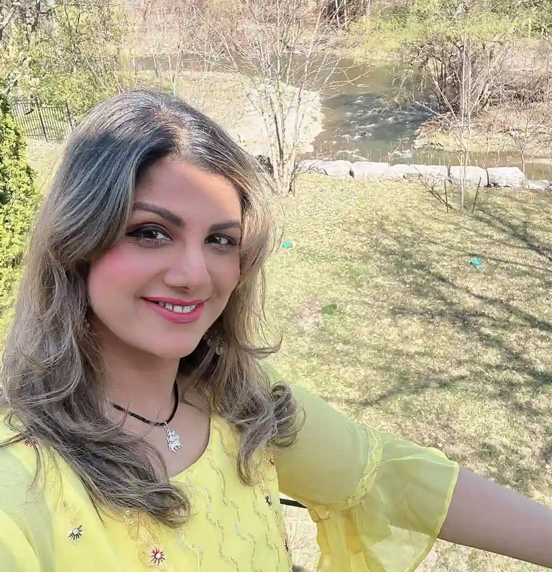 Actress Rambha selfie photoshoot on eve on Puthandu