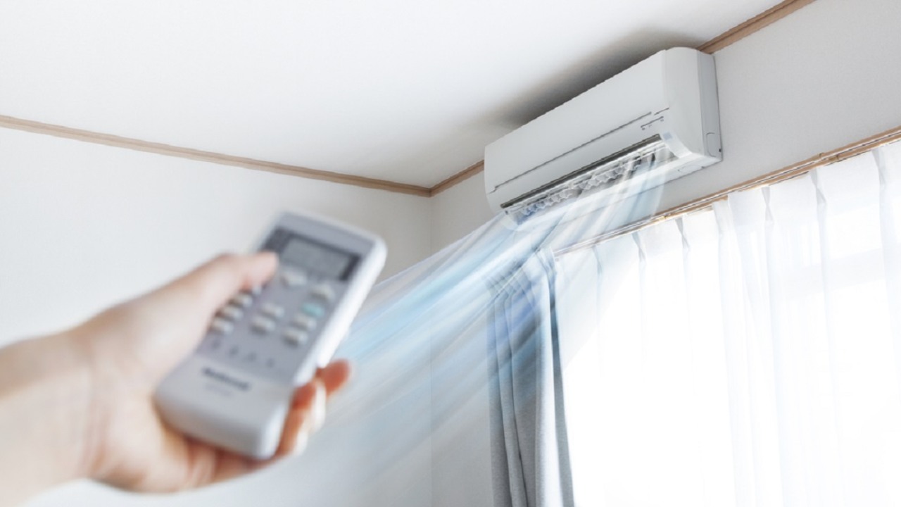 Amazon Blockbuster Value Days Sale 2023 _ Premium deals on AC and coolers