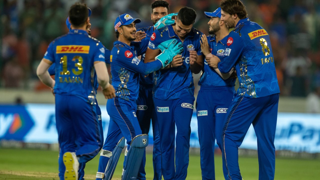 Arjun Tendulkar 1st Wicket in IPL